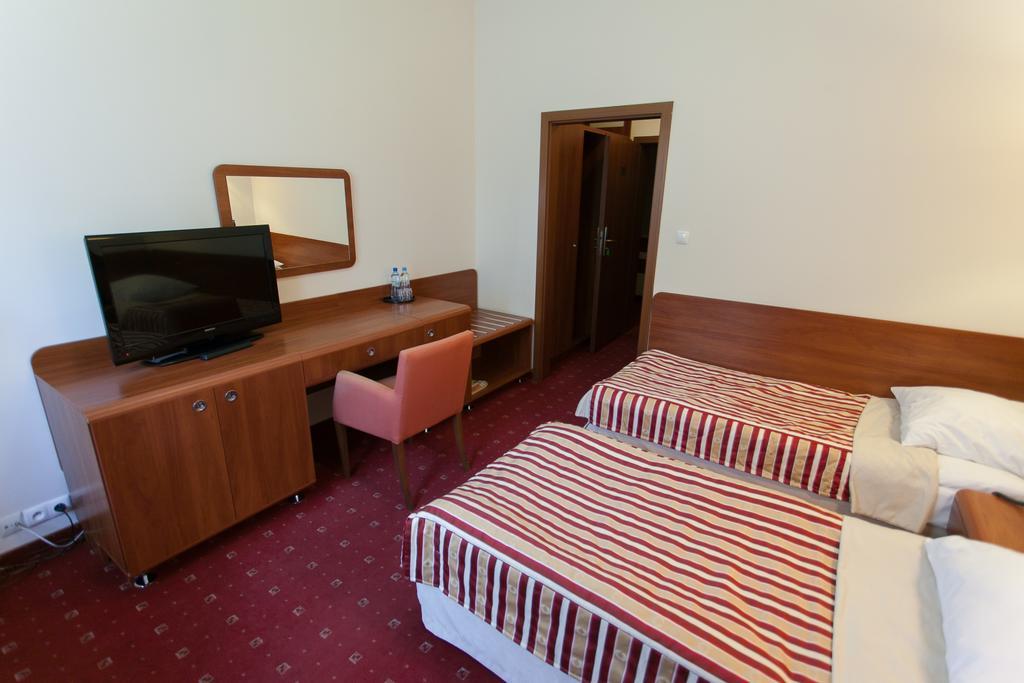 وارسو Hotel Twins II الغرفة الصورة