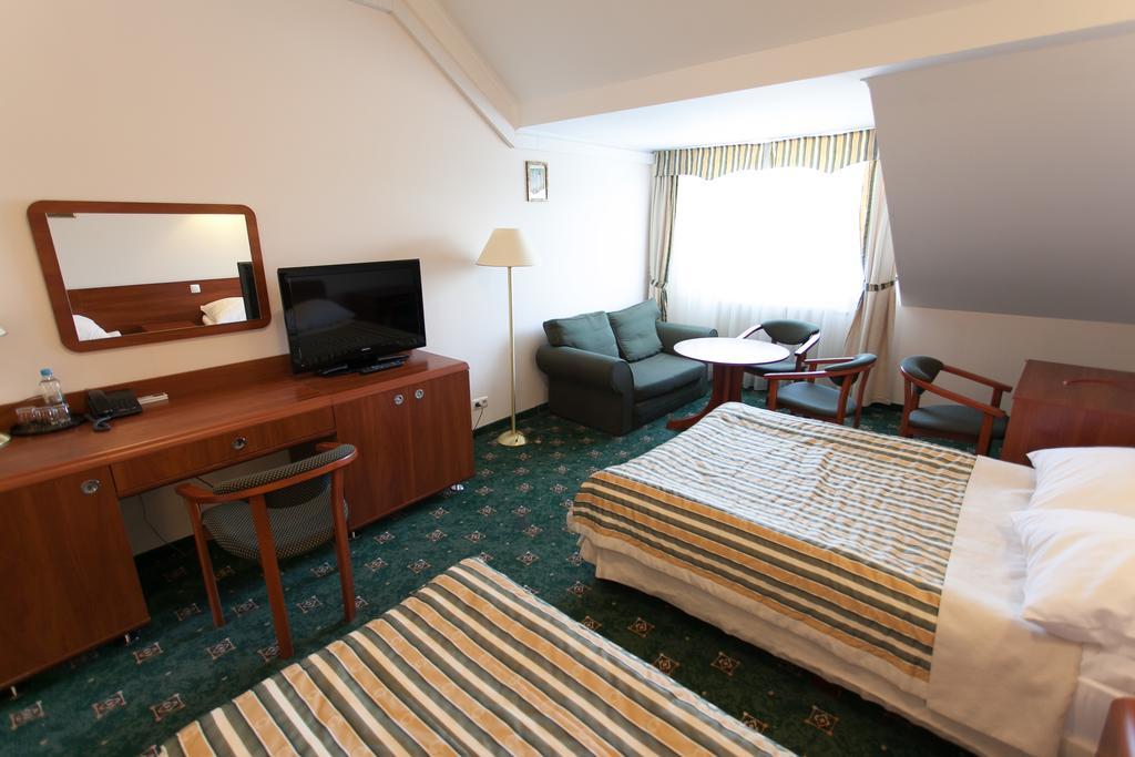 وارسو Hotel Twins II الغرفة الصورة